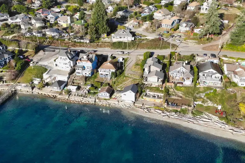 811 MARINE DRIVE - photo 3 of 30