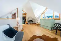 811 MARINE DRIVE - thumbnail 21