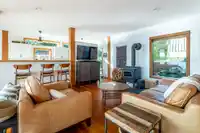 811 MARINE DRIVE - thumbnail 8