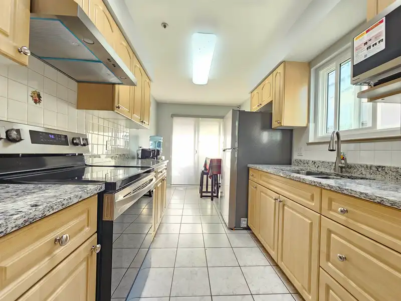 5521 DUNDEE STREET - photo 3 of 38
