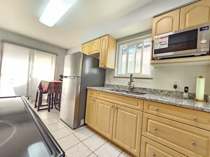 5521 DUNDEE STREET - photo 4 of 38