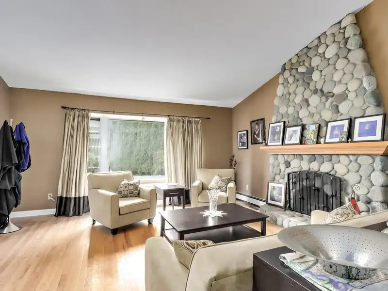 7361 149A STREET - photo 4 of 30