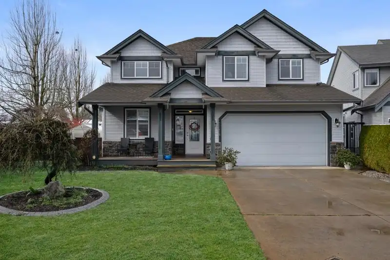 32610 HOOD AVENUE - photo 1 of 30