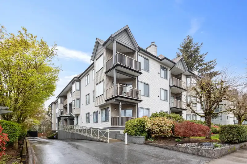 306 5489 201 STREET - photo 1 of 30