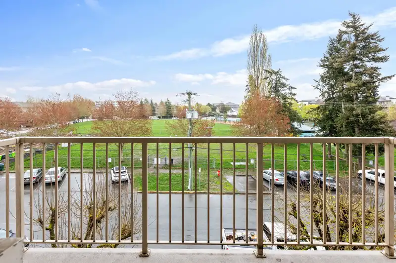 306 5489 201 STREET - photo 2 of 30