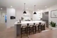 75 HOLLY DRIVE - thumbnail 1