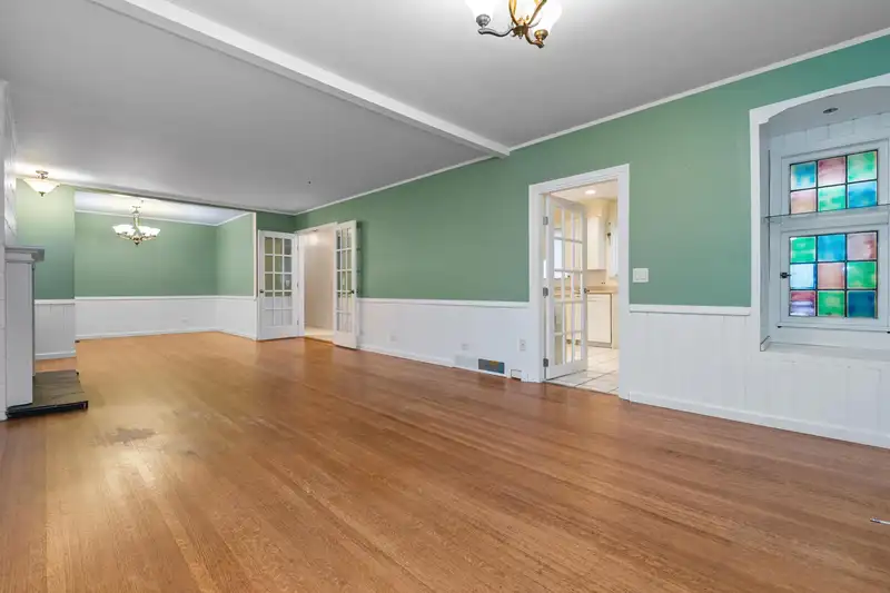 45883 BERKELEY AVENUE - photo 2 of 29