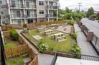 211 20696 EASTLEIGH CRESCENT - thumbnail 2