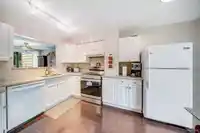 4253 BIRCHWOOD CRESCENT - thumbnail 1