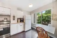4253 BIRCHWOOD CRESCENT - thumbnail 3