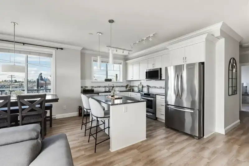 305 11862 226 STREET - photo 1 of 38