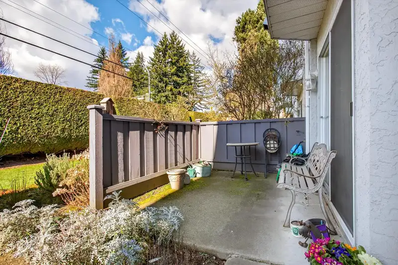 22 3476 COAST MERIDIAN ROAD - photo 4 of 30