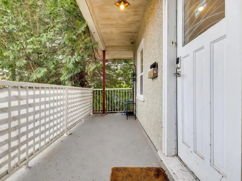 4168 PARKER STREET - photo 3 of 35