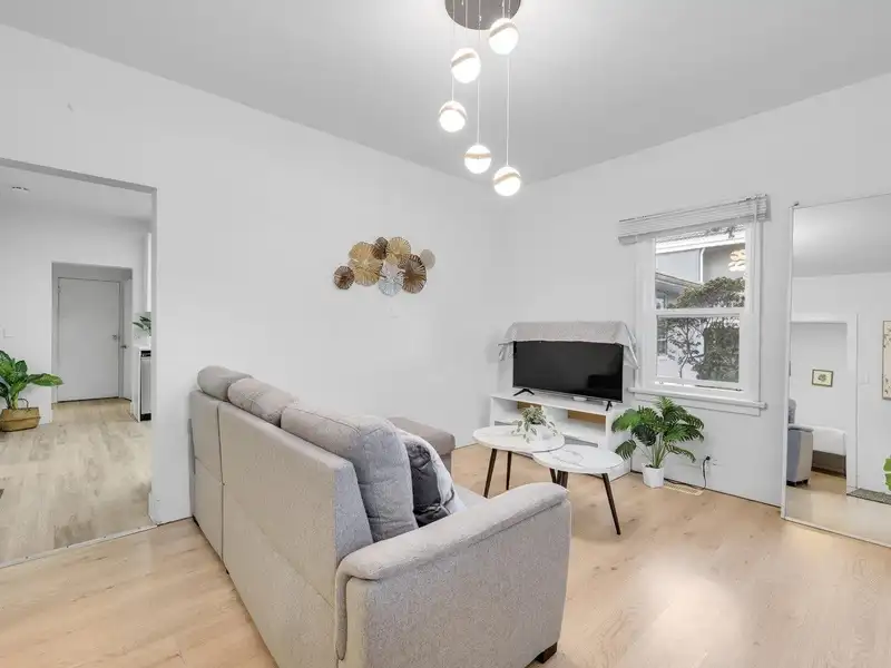 4168 PARKER STREET - photo 4 of 35