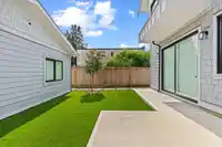 2 8578 CARTIER STREET - thumbnail 33