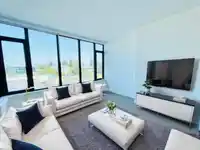 303 1588 JOHNSTON ROAD - thumbnail 4