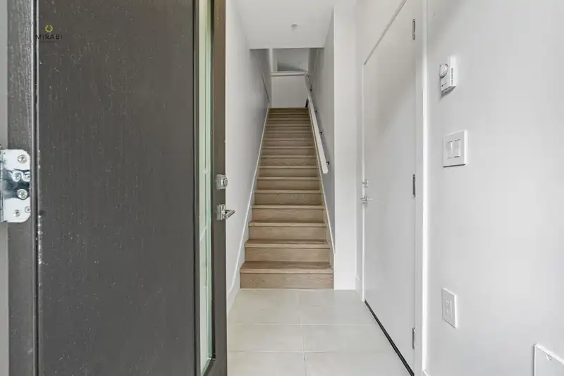 6 19790 55A AVENUE - photo 2 of 21
