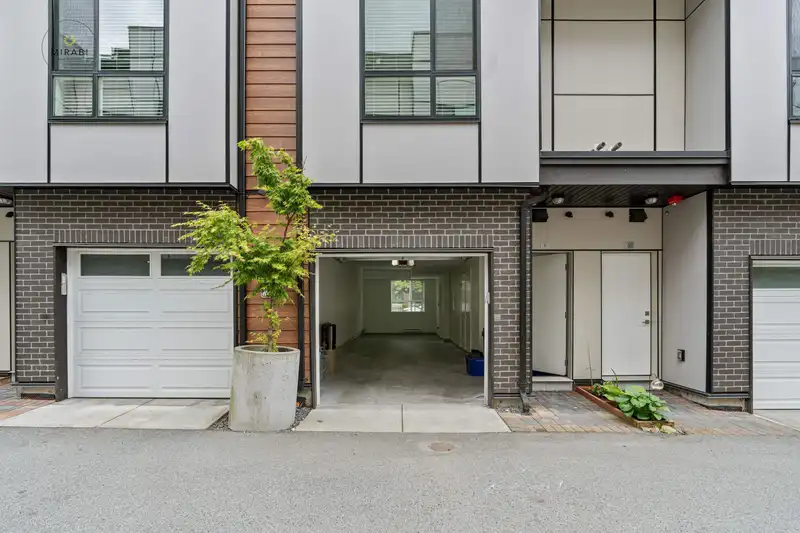 6 19790 55A AVENUE - photo 4 of 21