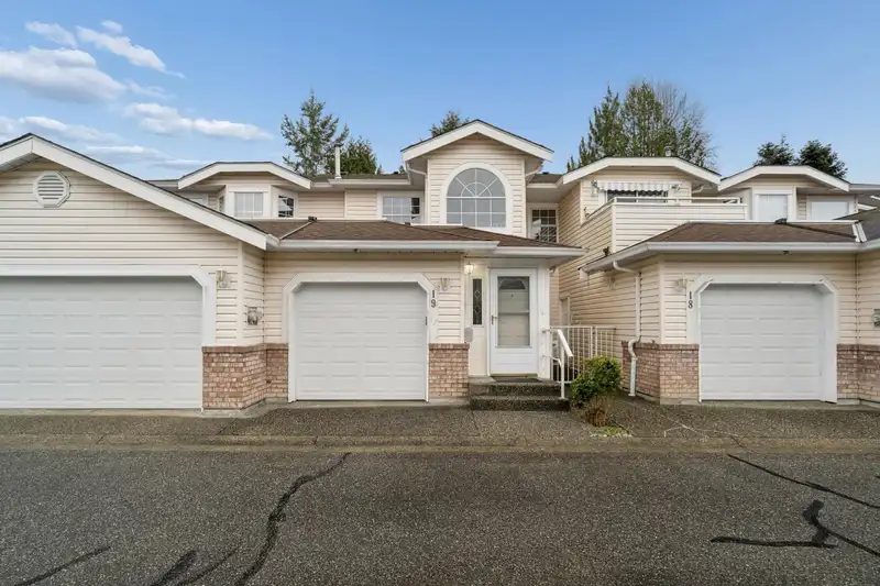 19 9168 FLEETWOOD WAY - photo 1 of 33