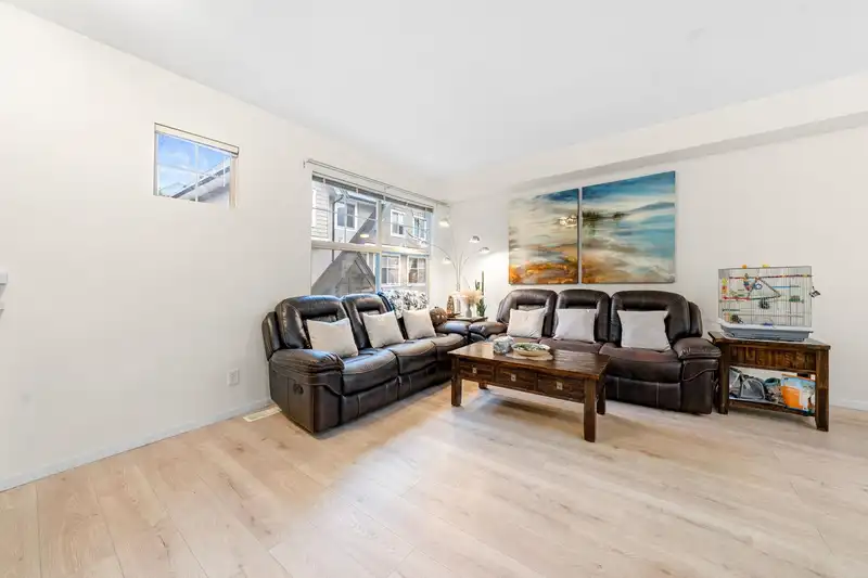 95 15152 62A AVENUE - photo 4 of 40