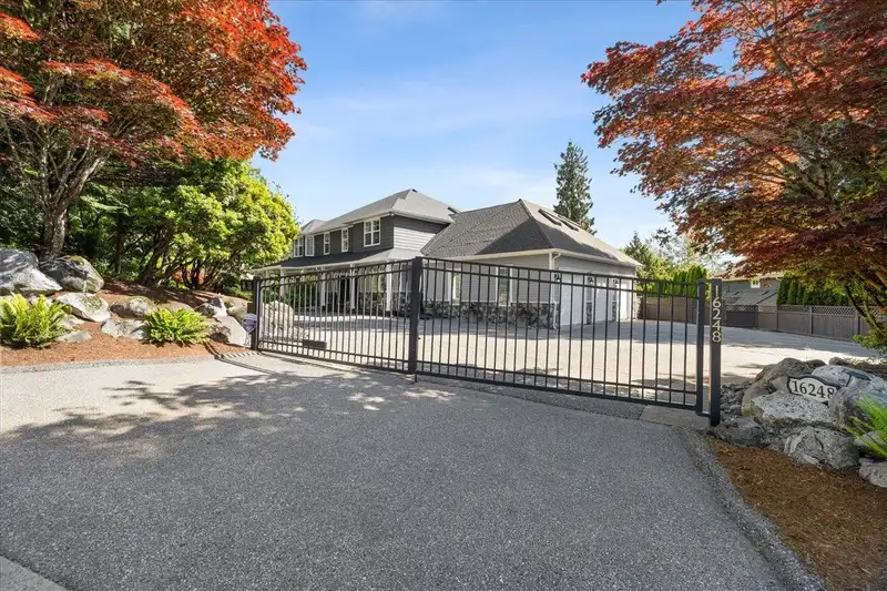 16248 59 AVENUE - photo 1 of 40