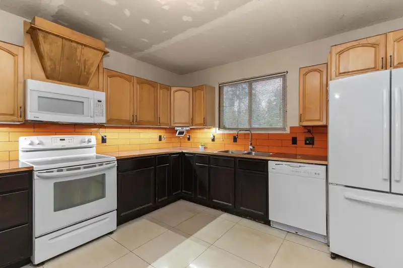 26814 DEWDNEY TRUNK ROAD - photo 2 of 27