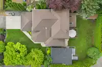 4215 200A STREET - thumbnail 3