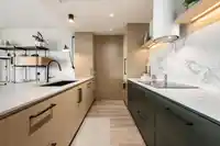 805 1616 COLUMBIA STREET - thumbnail 2