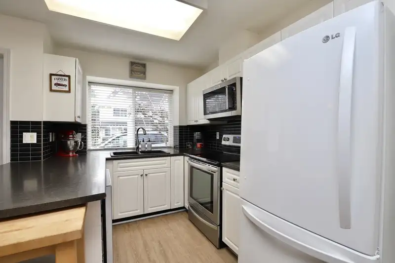 55 23560 119 AVENUE - photo 2 of 30