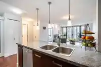 1203 2959 GLEN DRIVE - thumbnail 7