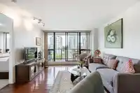 1203 2959 GLEN DRIVE - thumbnail 10