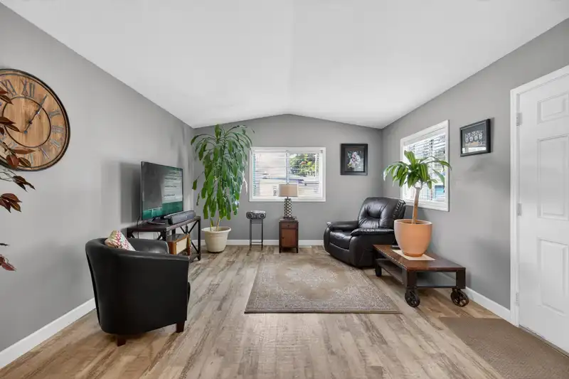 17 24330 FRASER HIGHWAY - photo 4 of 21