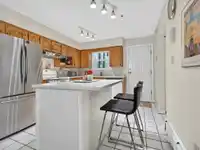 2128 ADANAC STREET - thumbnail 11