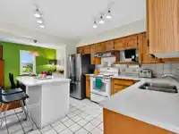 2128 ADANAC STREET - thumbnail 14