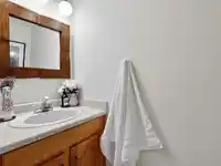 2128 ADANAC STREET - thumbnail 24