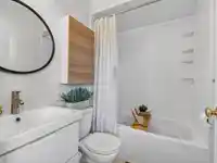 2128 ADANAC STREET - thumbnail 25
