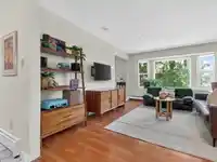 2128 ADANAC STREET - thumbnail 4