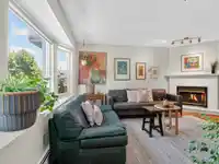 2128 ADANAC STREET - thumbnail 6