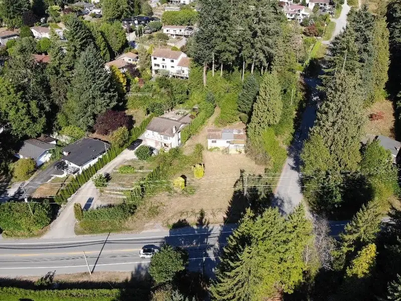 5292 NESTMAN ROAD - photo 3 of 6