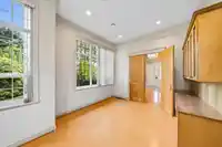 1050 CONNAUGHT DRIVE - thumbnail 9