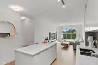 C411 8150 207 STREET - thumbnail 6