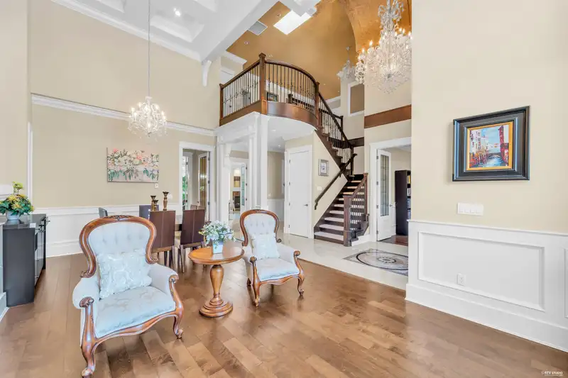 5628 GIBBONS DRIVE - photo 3 of 39