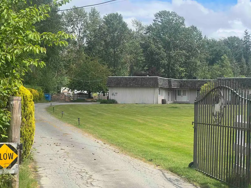4386 224 STREET STREET - photo 3 of 3