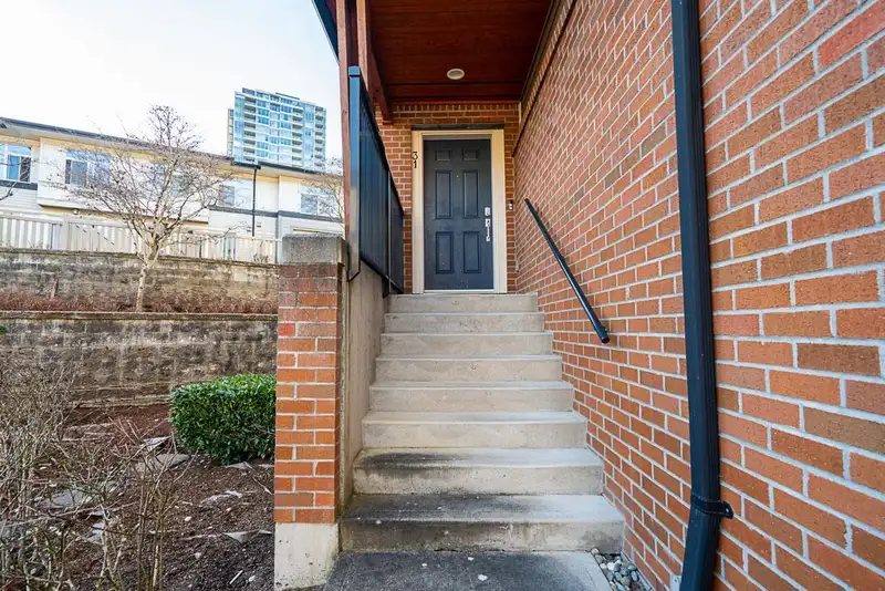 31 1125 KENSAL PLACE - photo 2 of 39