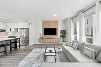 69 9688 162A STREET - thumbnail 2