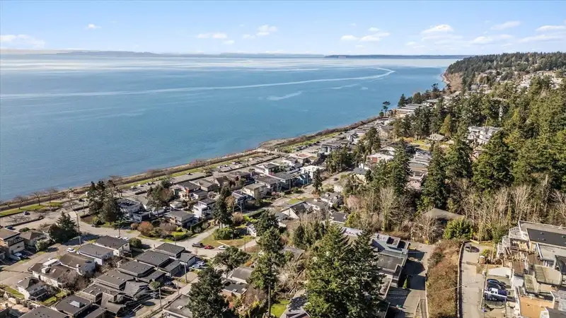 14667 W BEACH AVENUE - photo 2 of 36
