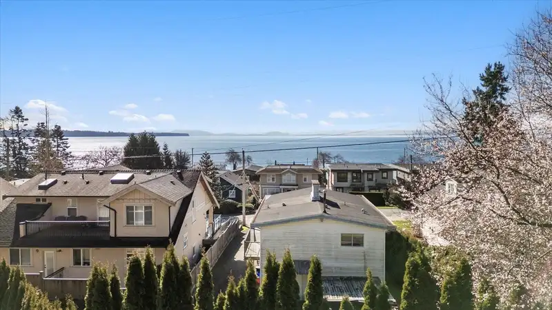 14667 W BEACH AVENUE - photo 3 of 36
