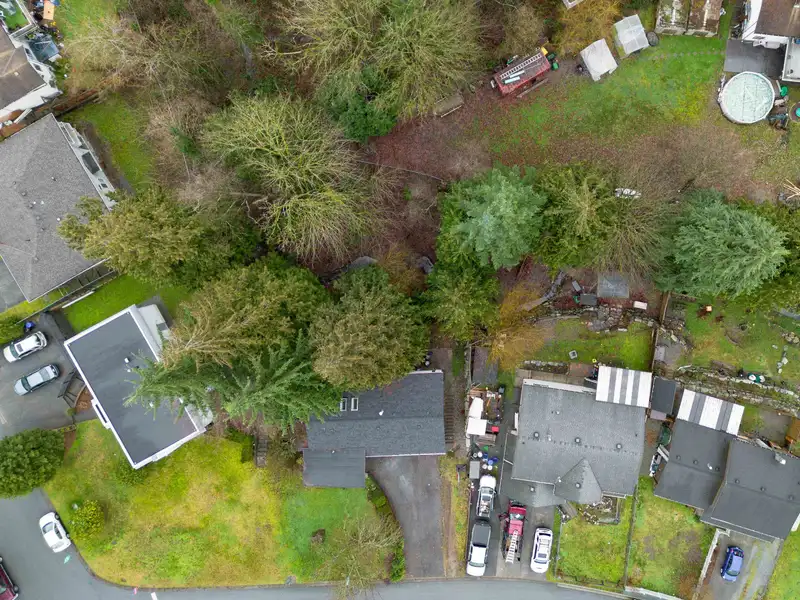 32472 GREBE CRESCENT - photo 3 of 40