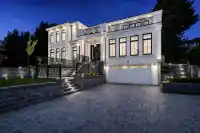 9269 163 STREET - thumbnail 1