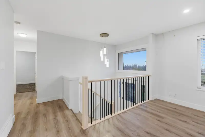 32565 FLEMING AVENUE - photo 2 of 40